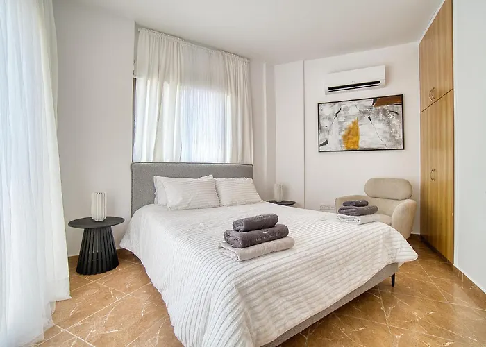 Queen Gardens R 313 Paphos